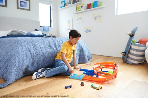 Hot Wheels Action HTK17 samochodzik