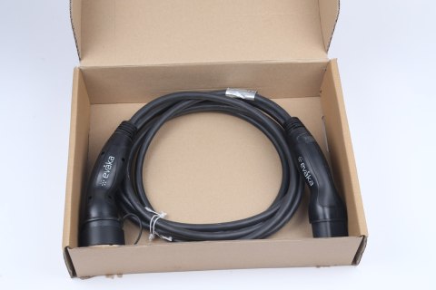 Evaka Kabel do ładowania pojazdów elektrycznych Evaka, typ 2-typ 2, 22 kW, 32 A, 5 × 6 mm², 1 × 0,5 mm², 7 m | ITGAM3872 | Czarny