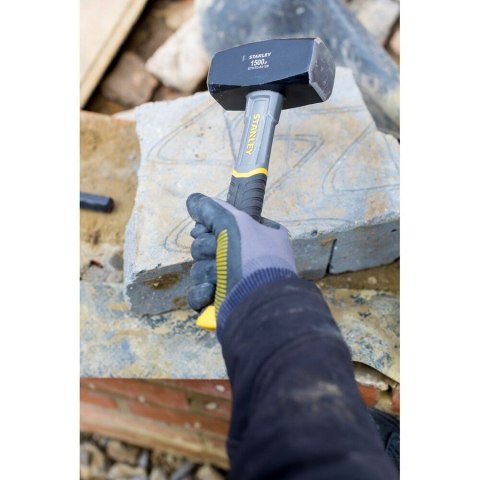 STANLEY MŁOTEK DWUOBUCHOWY F/GLASS 1500G