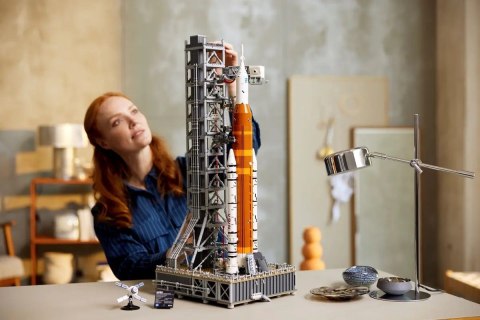 LEGO Icons 10341 - Rakieta SLS NASA Artemis